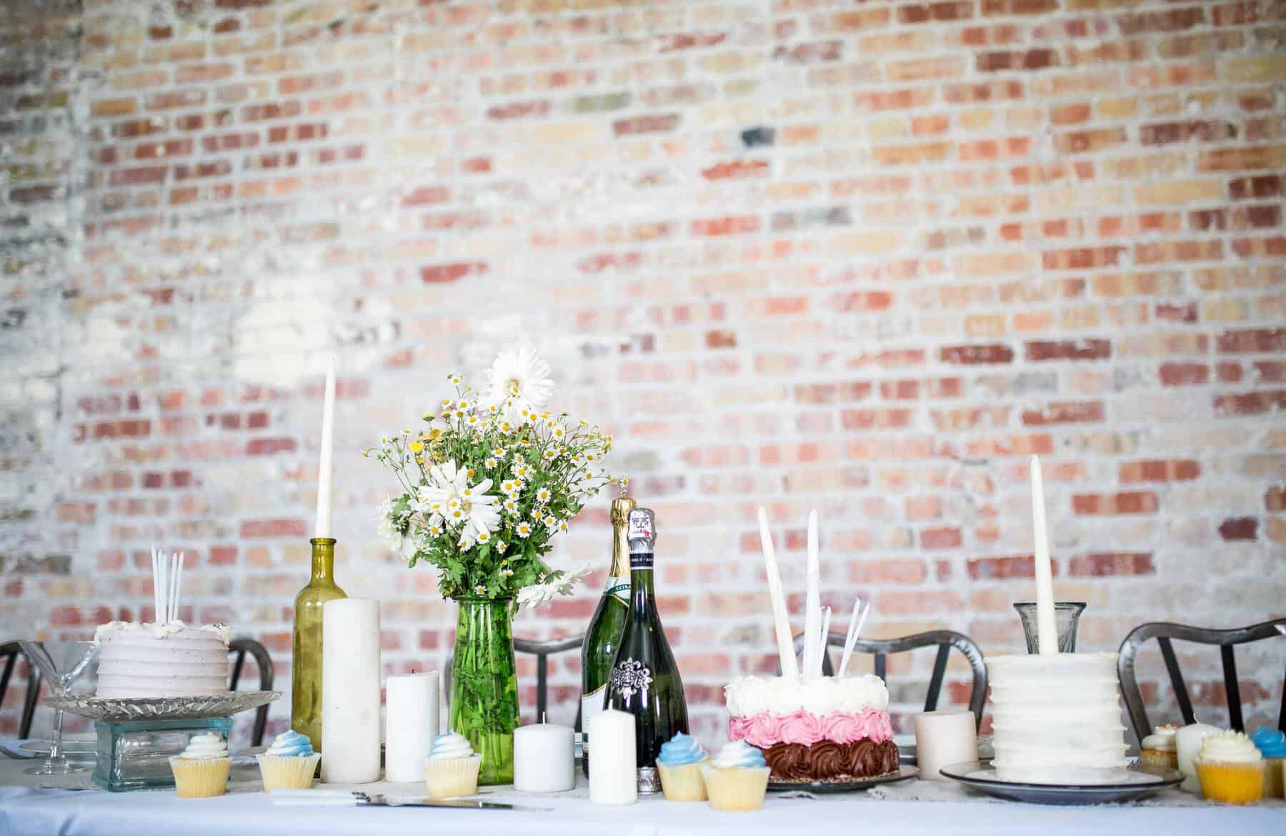 Table Decor Brooke Lark DW NQY7e8t8 Unsplash Min